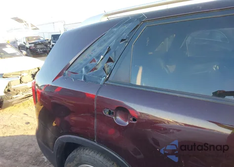 2011 Kia Sorento Lx from USA, damaged, VIN 5XYKT3A12BG128665